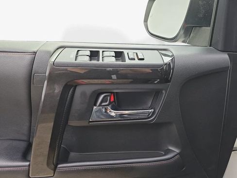 Used 2023 Toyota 4Runner TRD Off-Road Premium AWD/4WD image 24