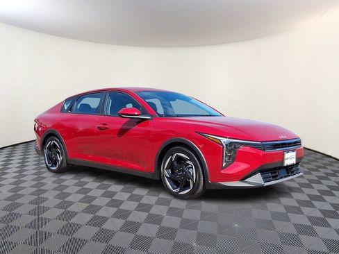 Certified 2025 Kia K4 EX FWD image 1