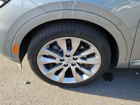 Used 2023 Buick Envision Avenir FWD image 39