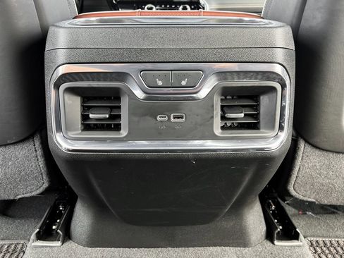 Used 2025 GMC Sierra 3500 Denali Ultimate image 26