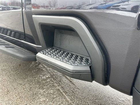 Used 2025 GMC Sierra 2500 AT4 w/ AT4 Premium Plus Package image 59