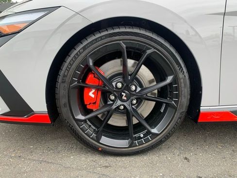 New 2026 Hyundai Elantra N FWD image 9