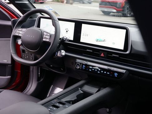 Used 2024 Hyundai Ioniq 6 Limited image 24