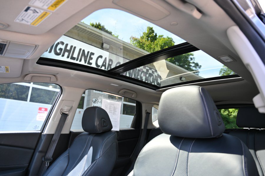 Used 2023 Acura RDX w/ Technology Package AWD/4WD image 6