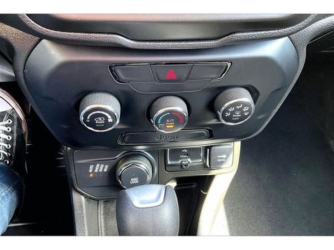 Used 2020 Jeep Renegade Sport AWD/4WD image 24