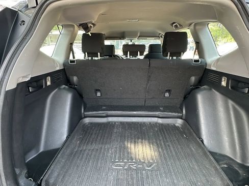 Used 2018 Honda CR-V LX image 9