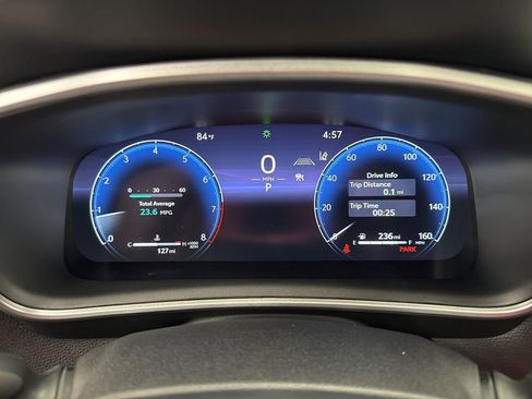 Used 2026 Toyota Corolla Cross XLE image 18