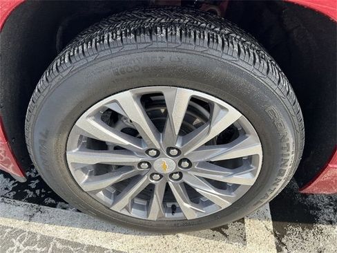 Certified 2023 Chevrolet Traverse Premier image 18