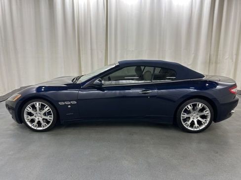 Used 2012 Maserati GranTurismo Convertible image 3