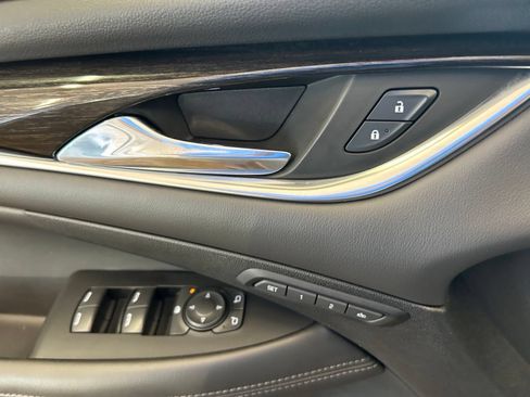 Used 2019 Buick LaCrosse Essence w/ Sun and Shade Package AWD/4WD image 13