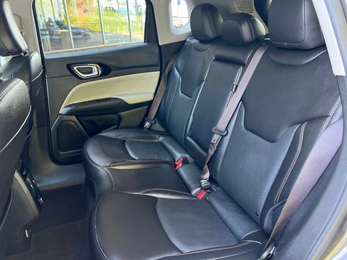 Used 2022 Jeep Compass Limited AWD/4WD image 4