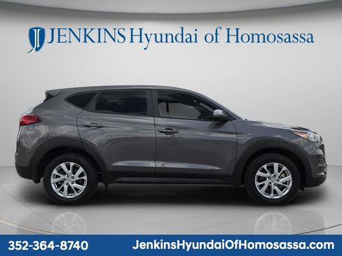 Used 2021 Hyundai Tucson SE FWD image 2