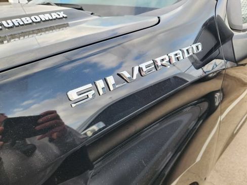 Used 2025 Chevrolet Silverado 1500 W/T w/ WT Safety Package AWD/4WD image 10