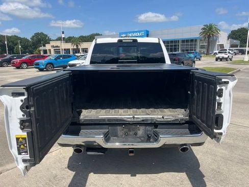 Used 2024 RAM 1500 Limited AWD/4WD image 9