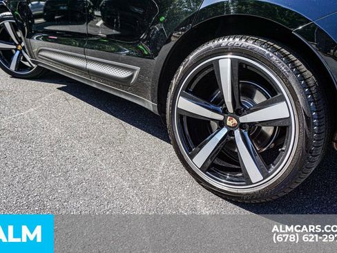 Used 2024 Porsche Macan w/ Premium Plus Package AWD/4WD image 16