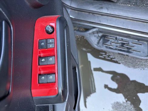 Used 2020 Toyota Tacoma SR AWD/4WD image 11