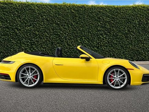 Used 2023 Porsche 911 Carrera 4S AWD/4WD image 3