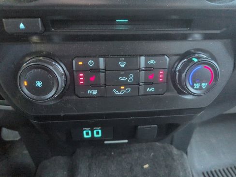 Used 2018 Ford F150 XLT w/ Equipment Group 302A Luxury image 14