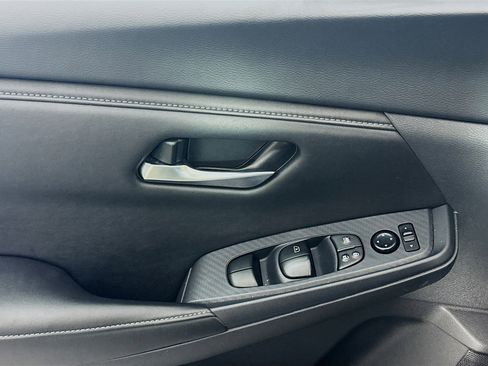 Used 2024 Nissan Sentra SV image 15