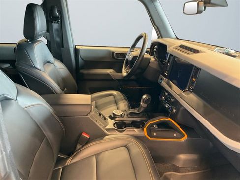 Certified 2023 Ford Bronco Badlands image 15
