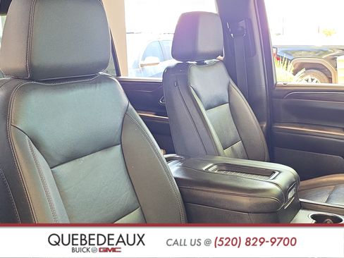 Used 2022 Chevrolet Suburban LT RWD image 26