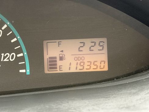 Used 2009 Toyota Yaris Sedan image 20