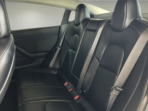 Used 2018 Tesla Model 3 Long Range image 19