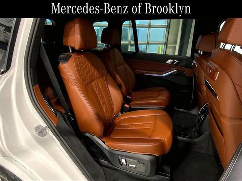 Used 2024 BMW X7 M60i w/ Executive Package image 20