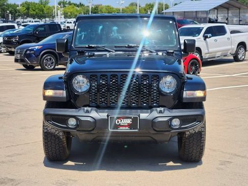Used 2021 Jeep Gladiator Sport AWD/4WD image 11