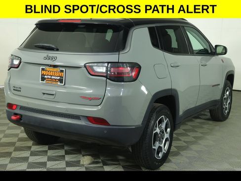 Used 2022 Jeep Compass Trailhawk w/ Trailhawk Elite Group AWD/4WD image 9
