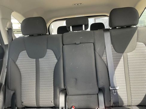 Used 2021 Kia Sorento LX image 22