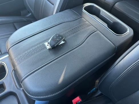 Used 2023 Chevrolet Silverado 1500 High Country w/ Technology Package image 22