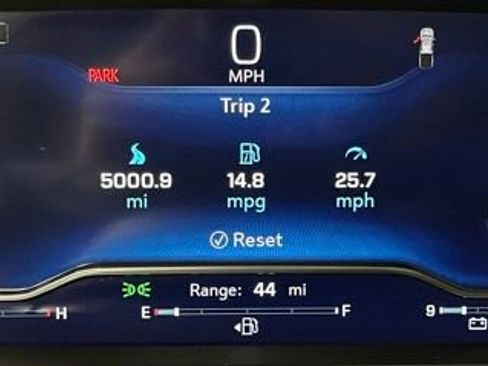 Used 2024 Chevrolet Silverado 1500 RST AWD/4WD image 27