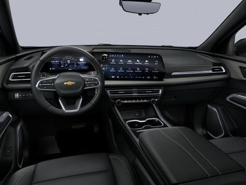 New 2026 Chevrolet Traverse LT w/ Sun and Wheel Package AWD/4WD image 7