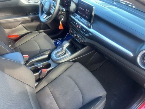 Used 2023 Kia Forte LXS image 7