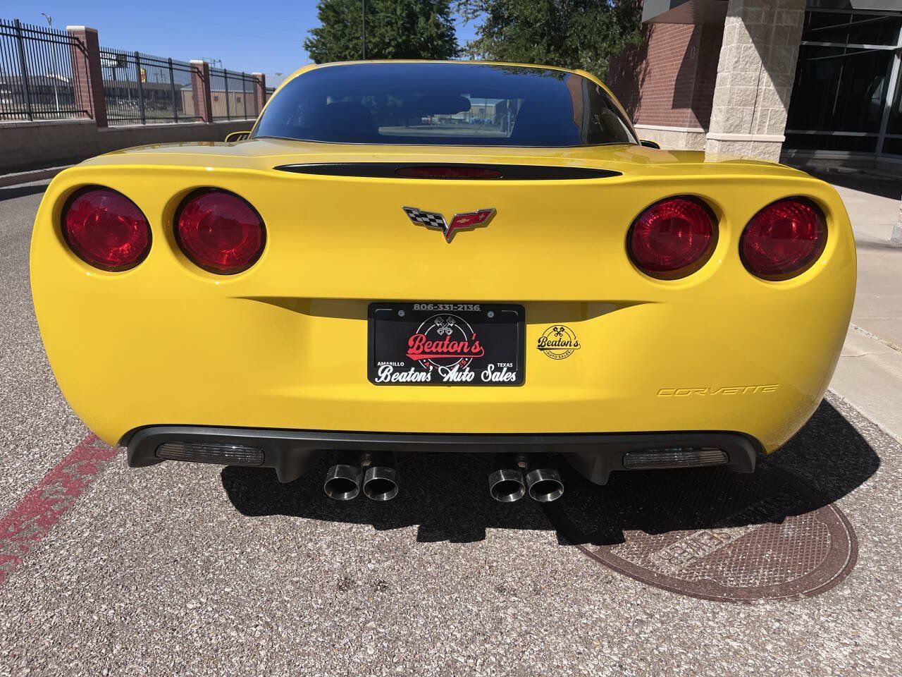 Used 2012 Chevrolet Corvette Coupe w/ 4LT Preferred Equipment Group RWD image 5