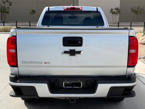 Used 2017 Chevrolet Colorado W/T w/ WT Convenience Package RWD image 6