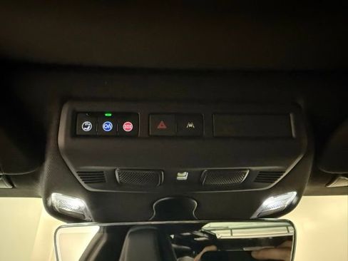 Used 2025 Chevrolet Corvette Stingray Preferred Cpe w/ Z51 Performance Package image 15