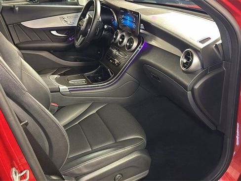 Used 2021 Mercedes-Benz GLC 300 4MATIC w/ AMG Line image 9