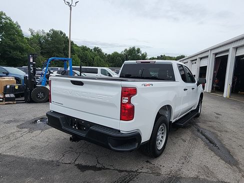 Used 2023 Chevrolet Silverado 1500 W/T w/ WT Value Package AWD/4WD image 5
