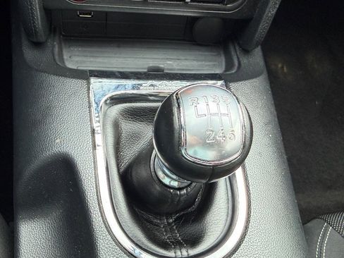 Used 2015 Ford Mustang Coupe image 28