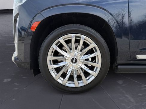 Used 2021 Cadillac Escalade ESV Premium Luxury w/ Driver Assist Tech Package image 23