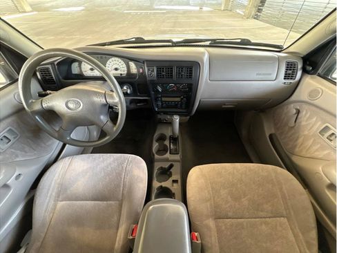 Used 2003 Toyota Tacoma 2WD Xtracab image 14