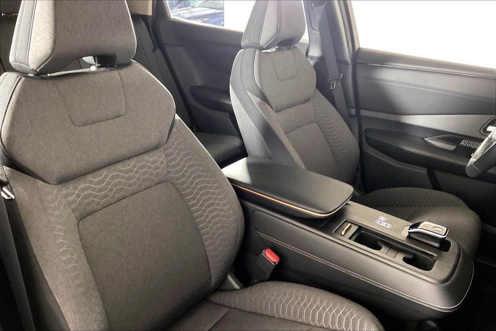 Used 2023 Nissan Ariya FWD image 6