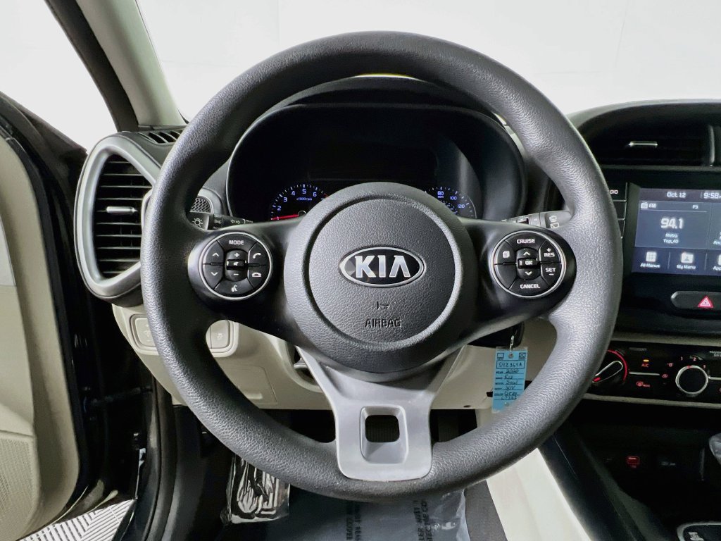 Used 2020 Kia Soul LX FWD image 14