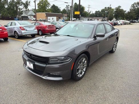 Used 2017 Dodge Charger SXT w/ AWD Plus Group image 5