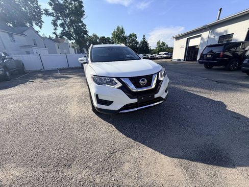 Used 2019 Nissan Rogue SV AWD/4WD image 10
