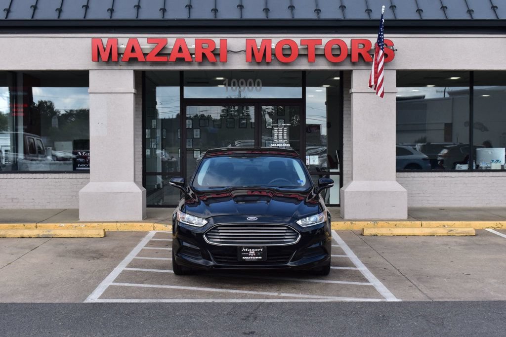 Used 2013 Ford Fusion SE FWD image 3