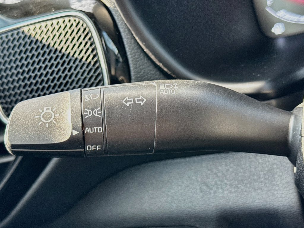 Used 2024 Kia Soul GT-Line FWD image 12