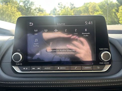 Used 2023 Nissan Rogue S AWD/4WD image 17